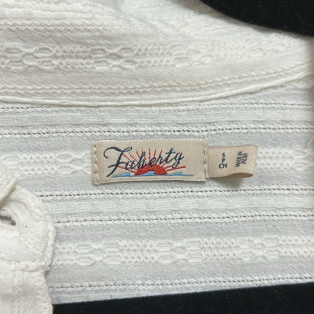 Faherty Sz Small Half Button Down. Never Worn! - image 2